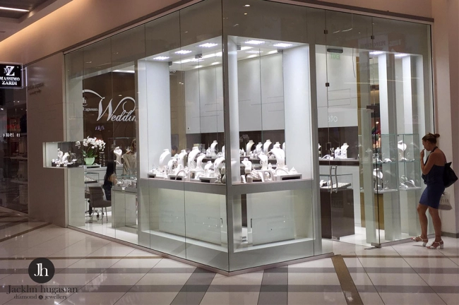 Jacklin hugasian Diamond & Jewellery Center